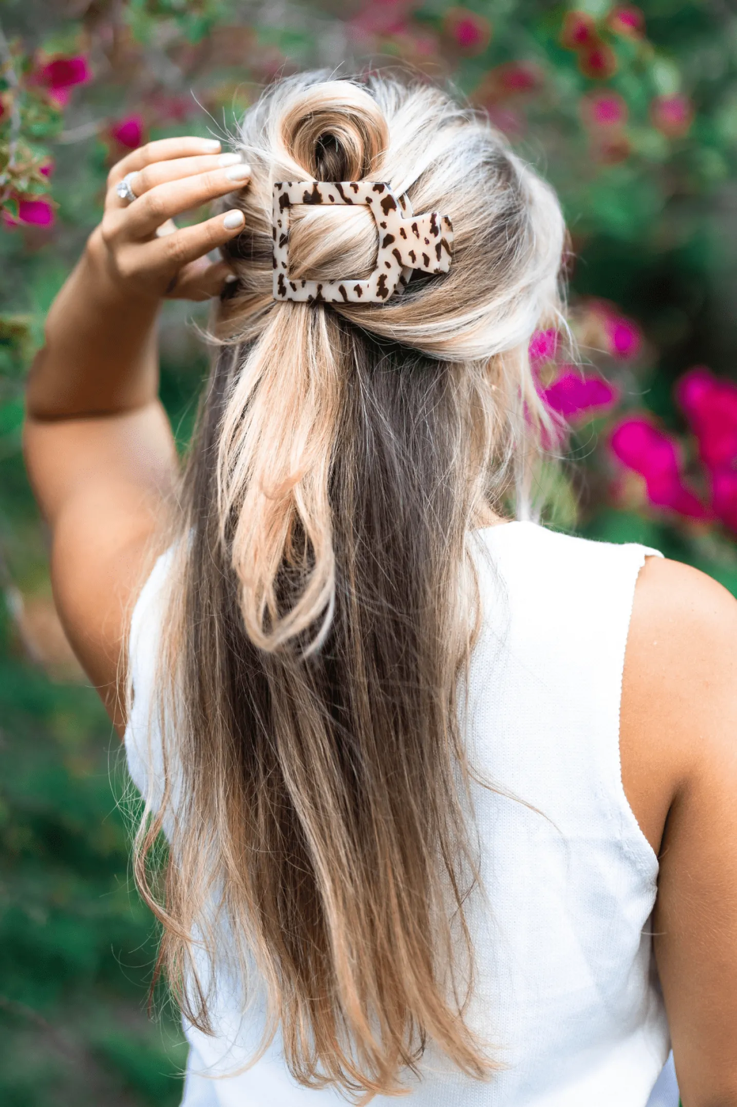 Blonde Tortoise Large Flat Square Hair Clip