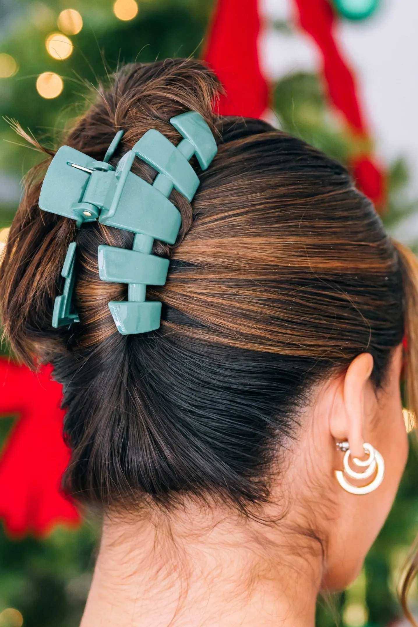 Classic Mistletoe Large Claw Hair Clip