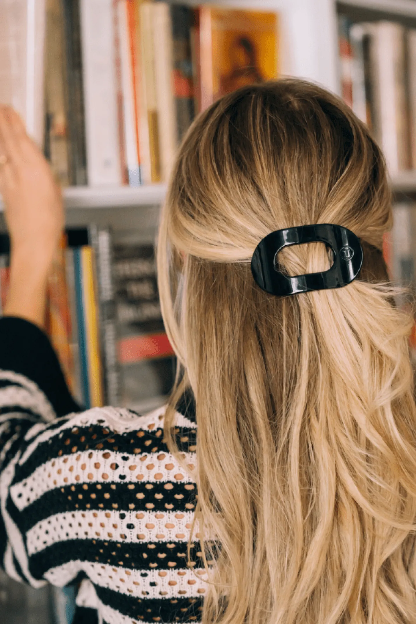 Jet Black Small Flat Round Hair Clip