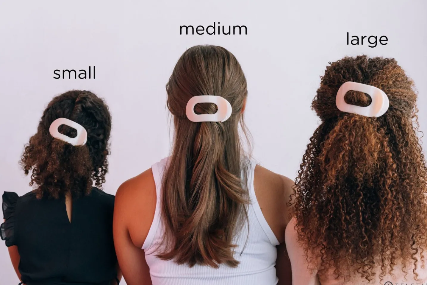 Mistletoe Small Flat Round Hair Clip