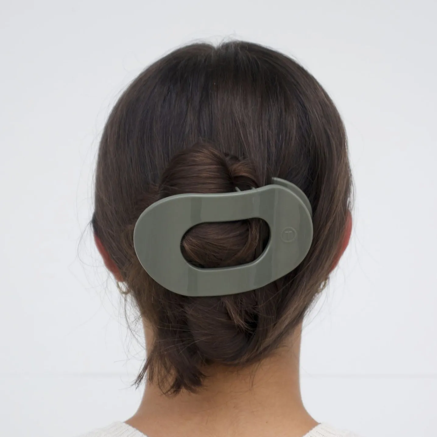 Sage It Ain't So Large Flat Round Hair Clip